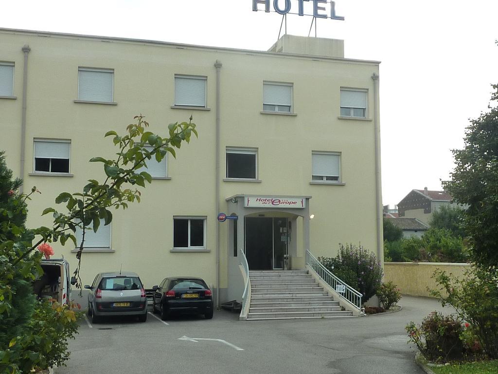 Hotel De L'Europe Pierre-Bénite Exterior photo
